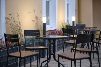 Krásny priestor pre kaviareň, bistro, ...