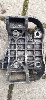 audi a6 q5 q7 drziak 059903143P