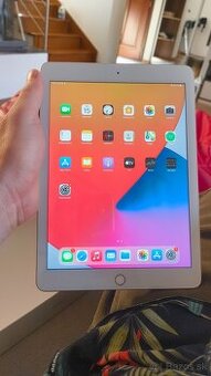 Ipad 6th 32gb gold
