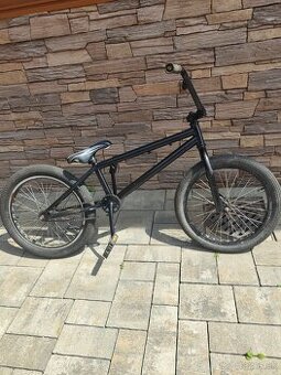 Bicykel BMX