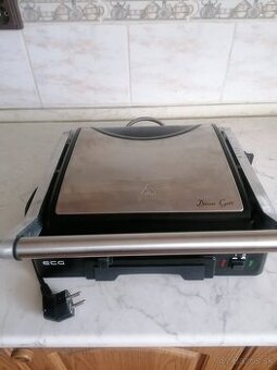 Elektrický kontaktný gril ECG KG 300 deluxe