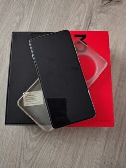 OnePlus 13 12/256gb, v záruke do 11/2025
