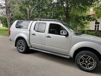 Nissan NAVARA 2.5 DCI 140kw M6 4x4 Rok 2012 PLATINUM