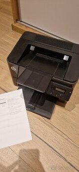 ČB Laserová Tlačiareň HP, s novym tonerom