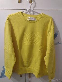 6ks Veci od Desigual, veľkosť XL.