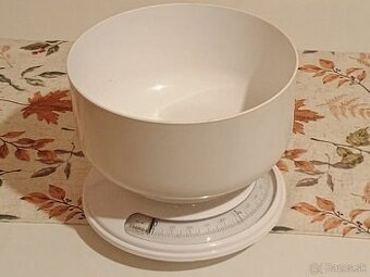 Kuchynská váha mechanická