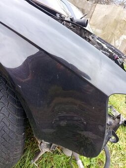 Blatník Audi A4B7 LZ9X PP strana - 1