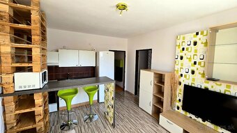 Prenájom 1-izbového bytu – Nitra, Chrenová (plne zariadený)