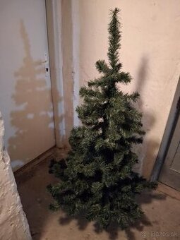 Darujem vianočný stromček