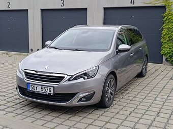 Peugeot 308 SW T9 ALLURE, keyless, nízké km, bazary nevolat