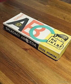 Retro Abeceda skladacia hra