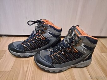 Zimné topanky  Outdoorové  -  zn.Highland Creek 39 - 20 Eur