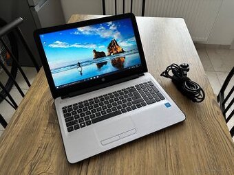 HP/Notebook/4GB RAM DDR4/500GB SSHD/Intel HD 2GB Grafika