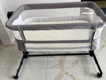 Detská postieľka KinderKraft s čisto novým matracom