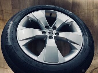 Originál zimní R18 kolesa Volvo XC40