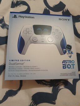 Dualsense Astrobot