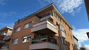 4-izbový byt 110,7m2 komplet zariadený s 1x parkovacim m.
