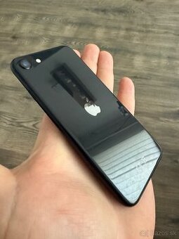 iPhone 2022 , 128GB / 85% stav batérie - 1