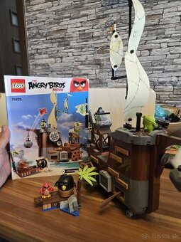 LEGO 75825 The Angry Birds Movie 2