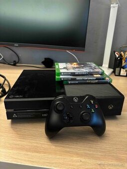 Xbox One 500GB + ovladač + hry