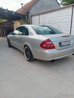 Mercedes Benz E 500