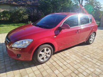Kia Ceed 1.4 benzín 66 kW