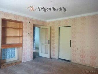 3 izbový (72 m2) tehlový byt I. sídlisko