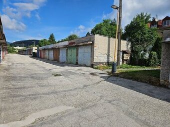 garaz pri stavebninach jantosik