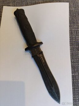 Predám bojový nôž KIZLYAR