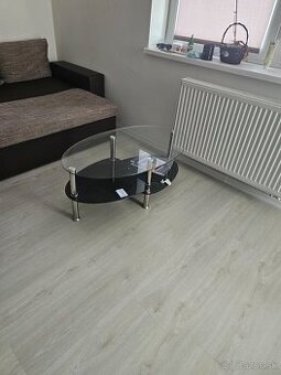 Konferenčný stolik