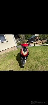 Skúter 50ccm 4T