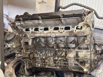 Rozpredám motor BMW M54B22