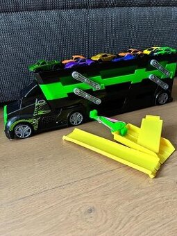 Teamsterz launcher, kamion s autickami