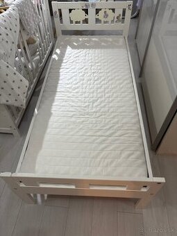 Detska postel IKEA Kritter s rostom a s matracom