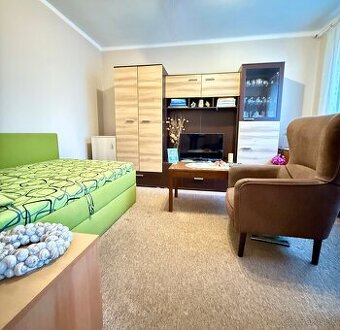 Na predaj veľký 3 izbový byt TG.Masaryka – Nové Zámky,balkón