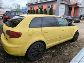 Audi A3, havarovaný predok
