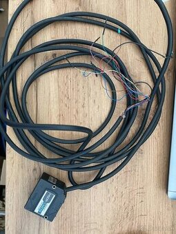 OMRON ZX1-LD100A81 SMART SENSOR