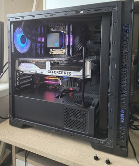 Predam vykonnu pracovnu stanicu/herne PC