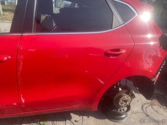 Ľavé zadné dvere Kia Ceed II 2 HB