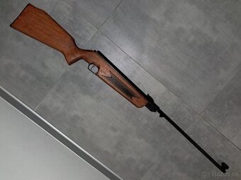 Slávia 631 77lux