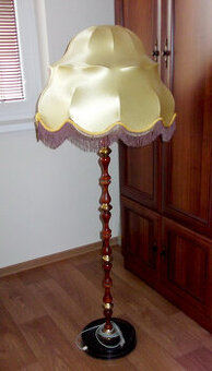 Lampa stojanová - funkčná