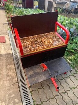 Vlečka za malotraktor