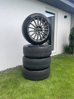 Audi 5x112 R19..245/45 R19