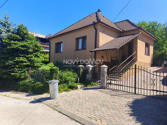 Rodinný dom s garážou na PREDAJ – Koplotovce (okres Hlohovec