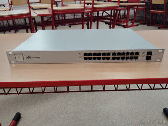 Ubiquiti Unifi POE switch US-24-250W. Rezervovane.
