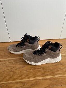 pánske členkové zimné topánky 44. Zn. NorthStar