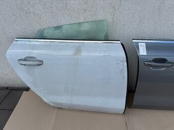 Audi A7 C7 4G8  DVERE PRAVÉ ZADNÉ Kompletne