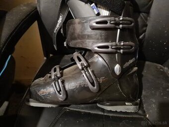 Predám lyže, lyžiarky , palice a korčule