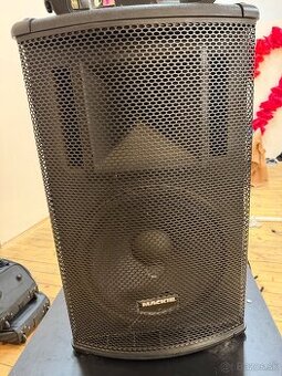 Predám aktívne reproduktory Mackie SA1521 – profesionálne PA