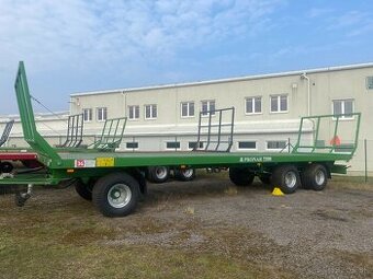 Traktorový přepravník balíků PRONAR T026